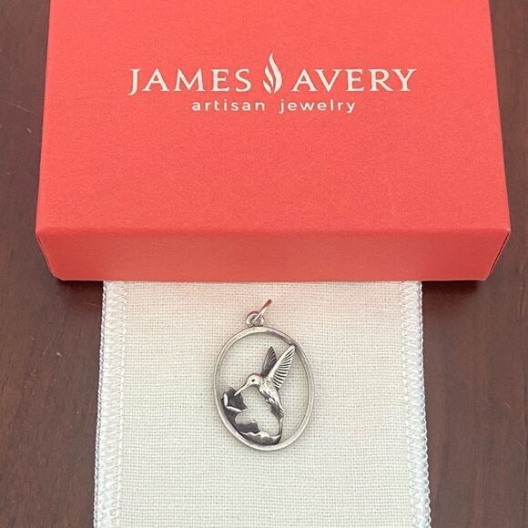 James Avery Retired Oval Hummingbird Pendant - Picture 1 of 3